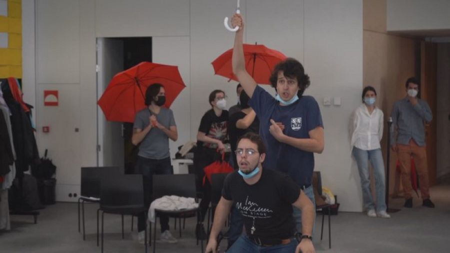 Ensayo zarzuela paraguas