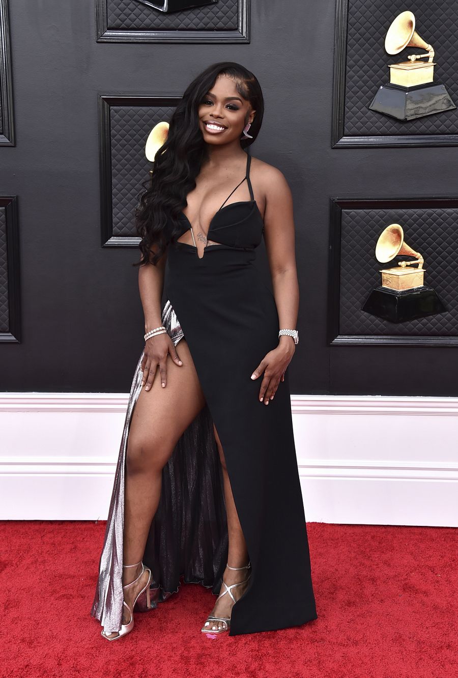 Dreezy en la alfombra roja de los Grammys 2022