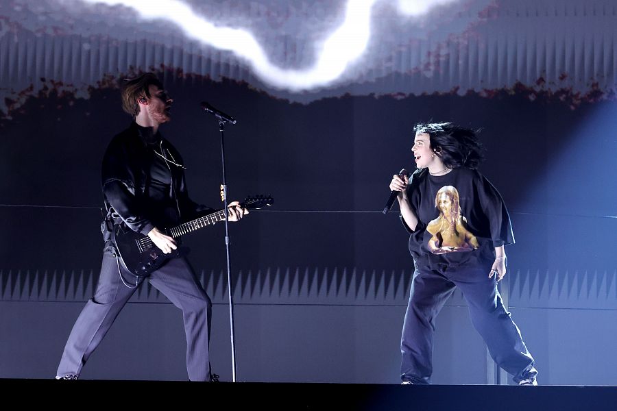 Billie Eilish  y FINNEAS - Premios Grammy 2022