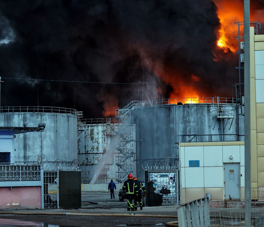 Columnas de humo en Odesa tras fuertes explosiones