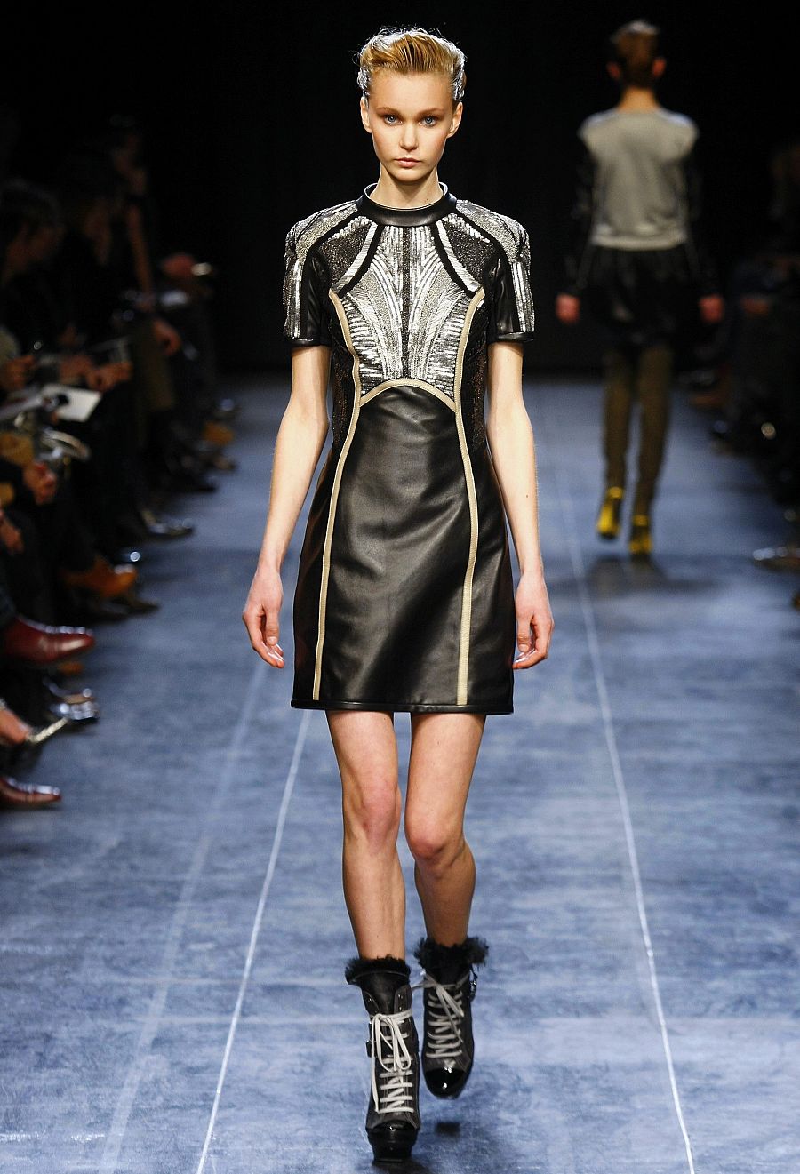 Las prendas de Barbara Bui están llenas de personalidad con actitud rebelde