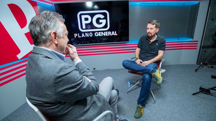 Jenaro Castro, director y presentador de Plano general, con Pablo Iglesias.