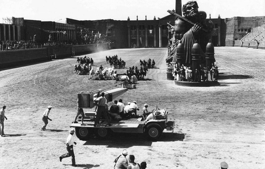 Decorado de 'Ben Hur' en Cintecittà durante la escena de las cuadrigas