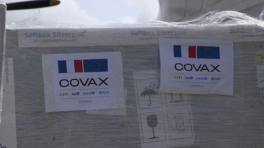 Envío de material sanitario de Francia a COVAX