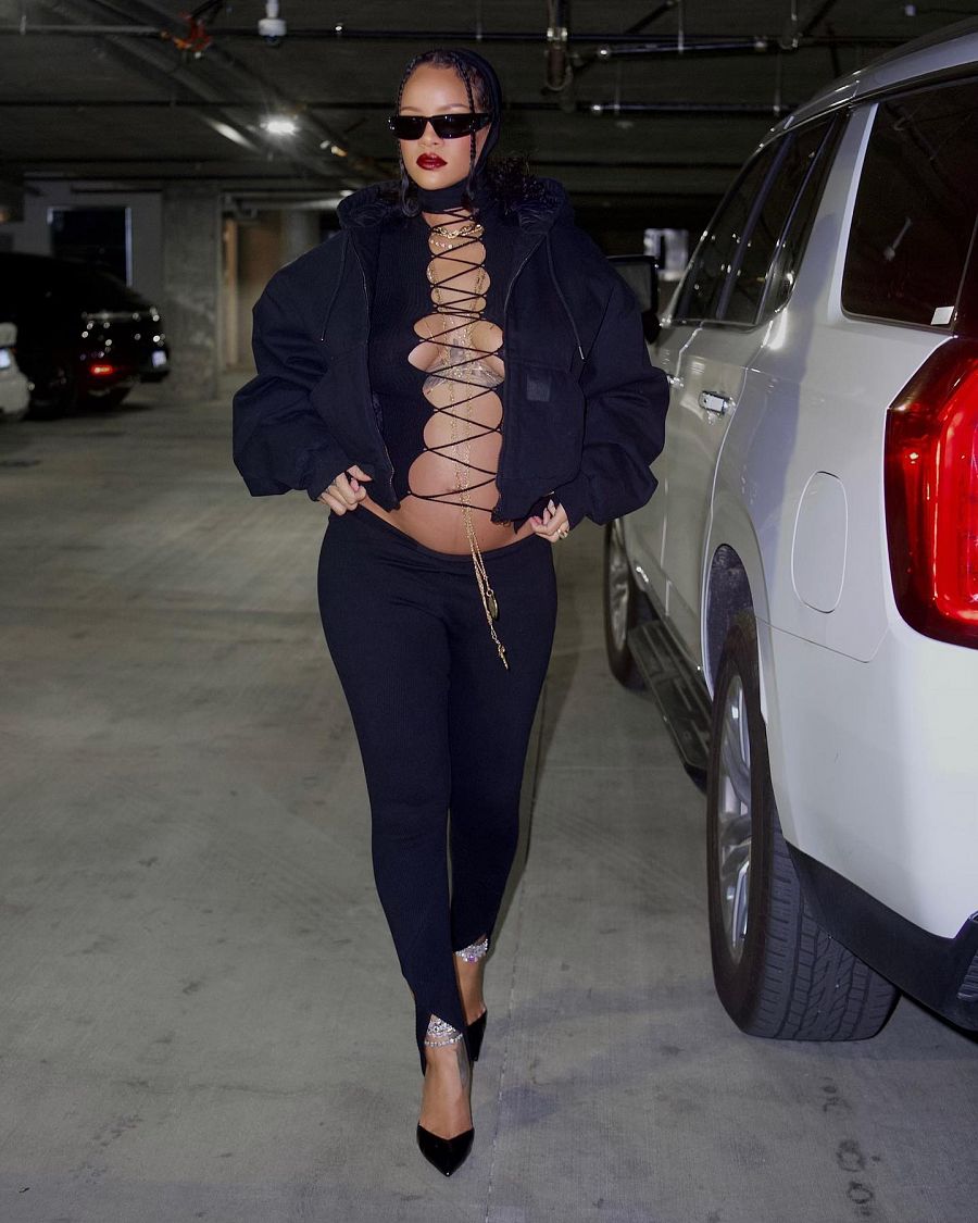 Los 'looks' de Rihanna embarazada o cómo romper cualquier tabú