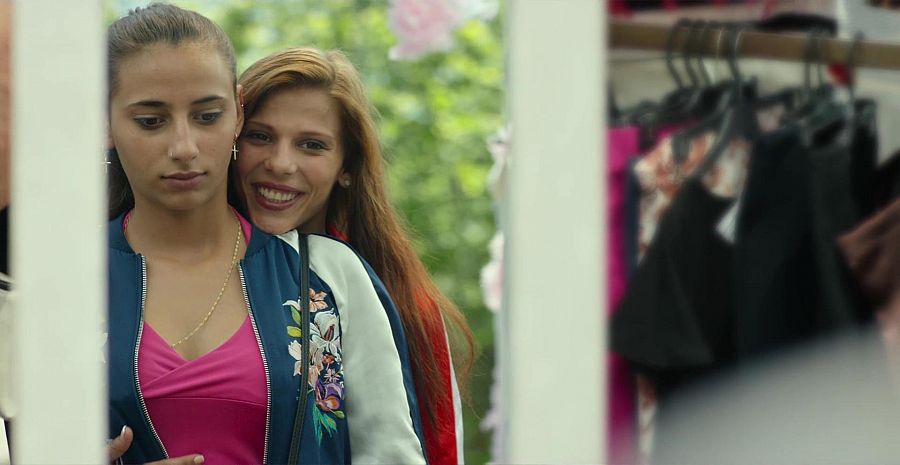 Rosy Rodríguez y Zaira Morales en 'Carmen y Lola' (2018)