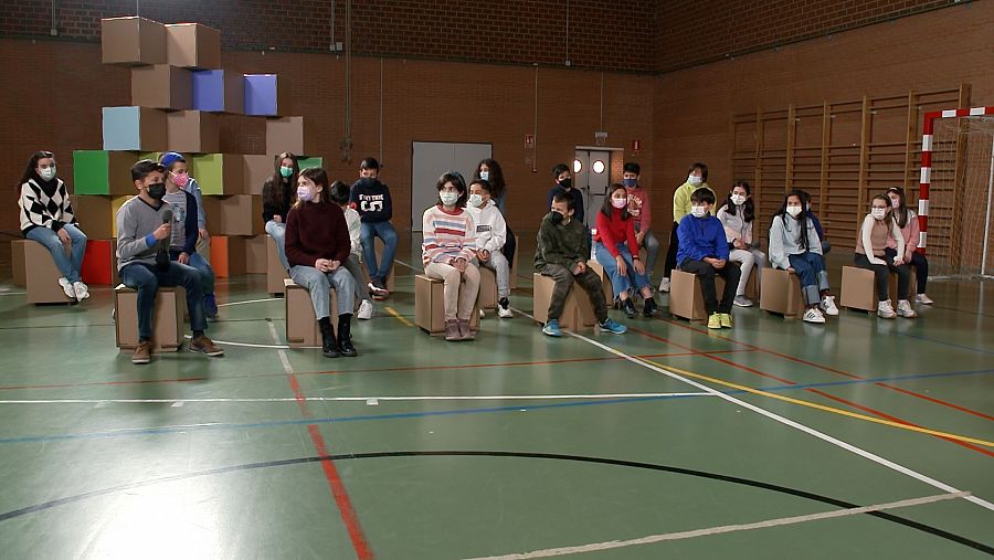 Aprendemos en Clan. El debate - Alumnas y alumnos del Colegio Gregorio Marañón (Toledo)