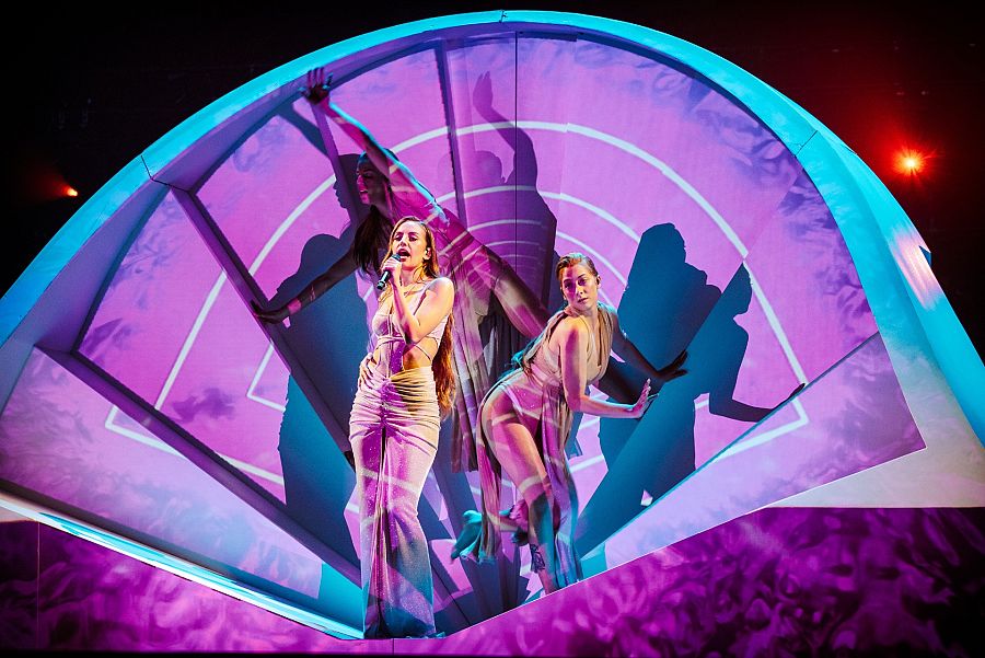 Andromache en el primer ensayo de Chipre para Eurovisión