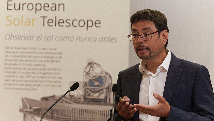 El responsable del telescopio solar europeo, Luis Bellot
