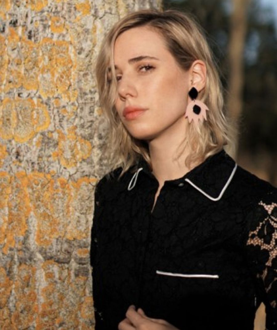 Las aristócrata y artista Lulú Figueroa sabe bien poner la nota de distinción en cada uno de sus estilismos