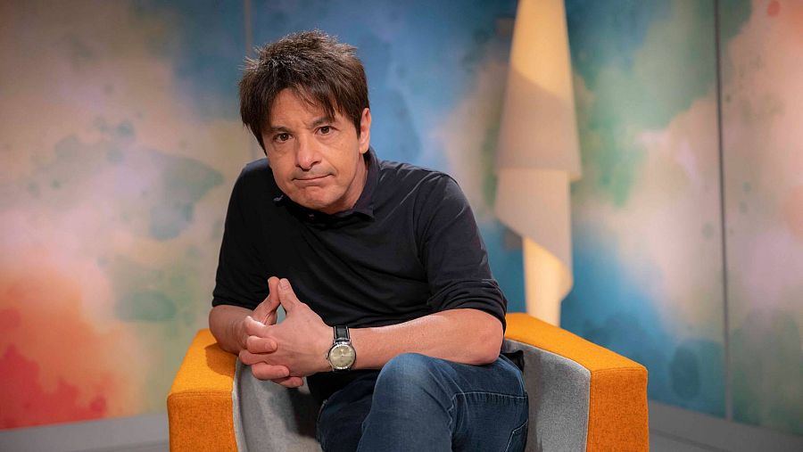 Va presentar el programa 'La mitad invisible' a La 2, entre 2013 i 2016