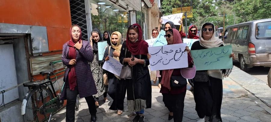 Grupo de activistas afganas
