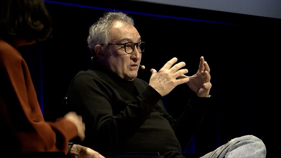 Juan Carlos Tomasi durante su ponencia