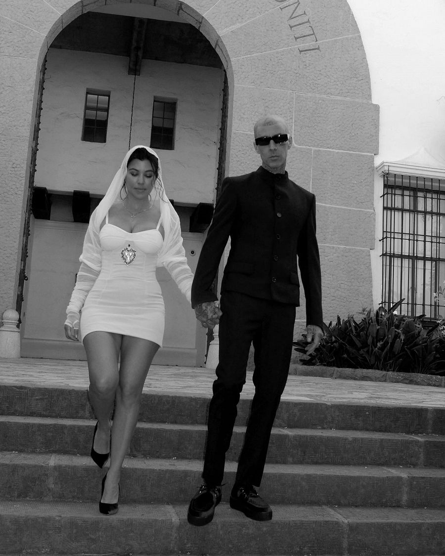 Foto de la boda de Kourtney Kardashian y Travis Barker