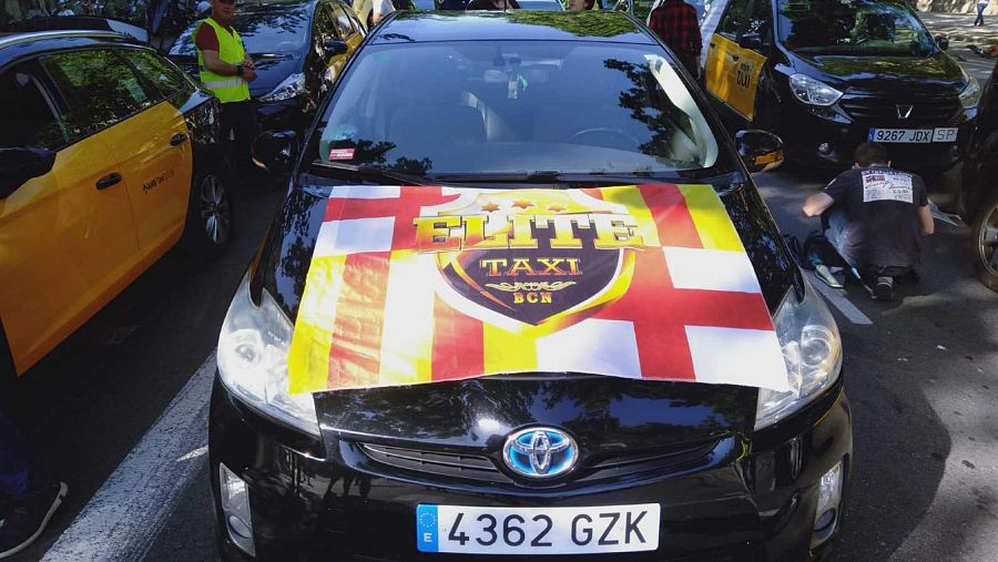 Segons els organitzadors, la mobilització a Barcelona compta amb 4.000 taxistes
