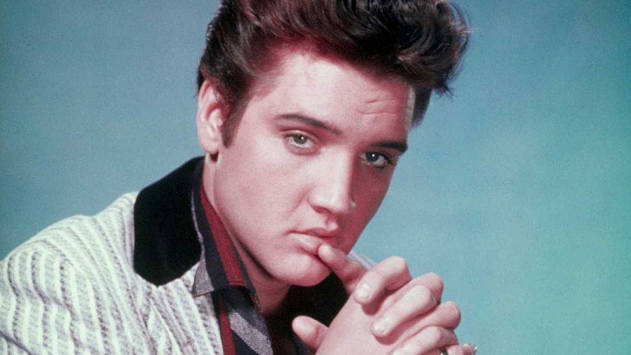 Elvis Presley en sus comienzos en la música