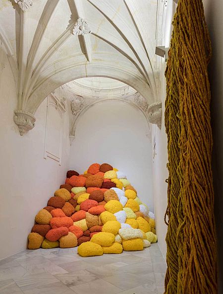 Sentinelle de Safran (Sheila Hicks, 2018)