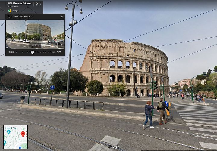 Imágenes de marzo del 2022 y de agosto de 2015 del Coliseo de Roma, en Italia. 