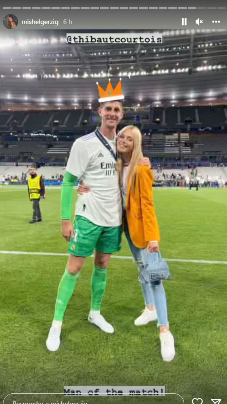 Mishel Gerzig y Courtois celebran la final de la Champions League 2022