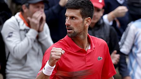 Imagen de Novak Djokovic durante su partido ante Diego Schwartzman en Roland Garros.