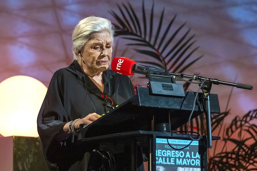 Lola Herrera en la ficción sonora de RNE 'Regreso a la Calle Mayor', en Filmoteca Española