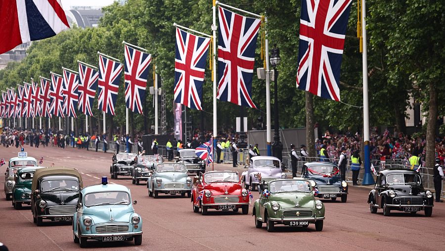 Coches de la marca Morris también han tomado parte del desfile.