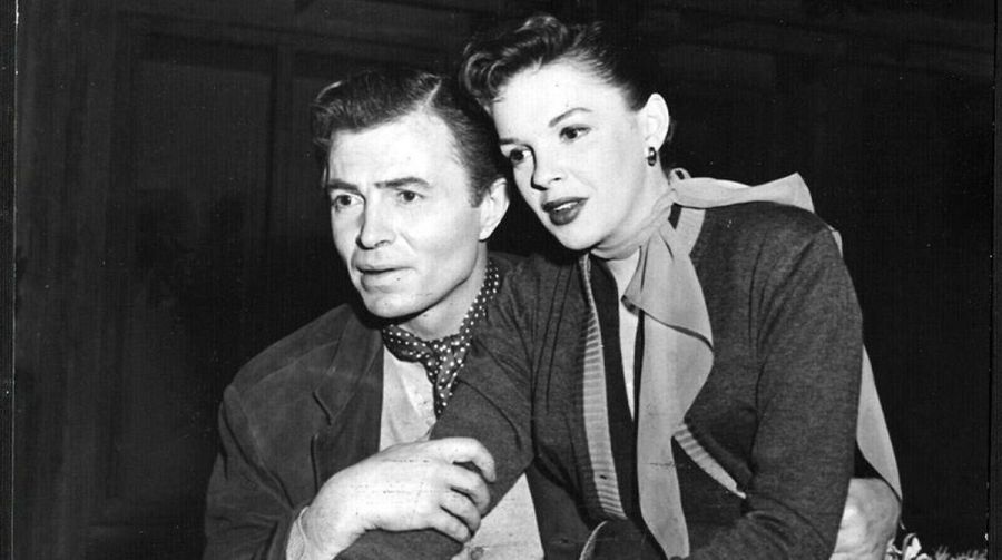 Judy Garlan durante el rodaje de 'Ha nacido una estrella' (1954)