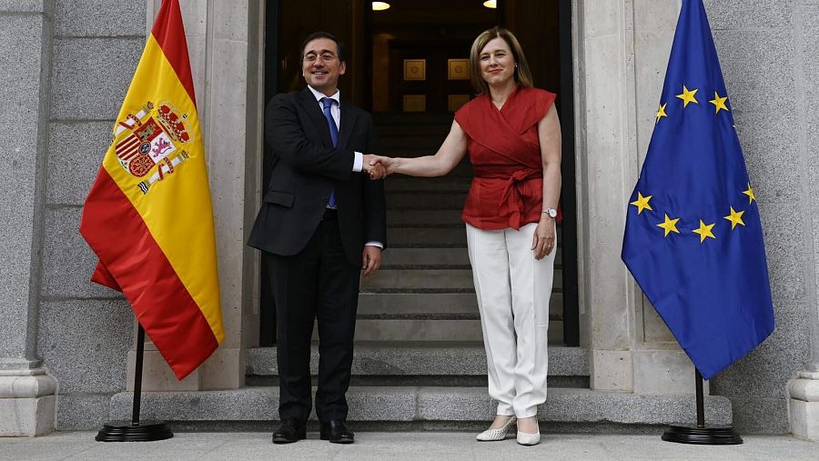 Vera Jourová y José Manuel Albares, ministro de Asuntos Exteriores