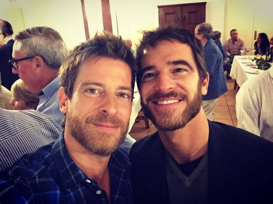 Los actores Alfonso Bassave y Manu Baqueiro son hermanos por parte de madre