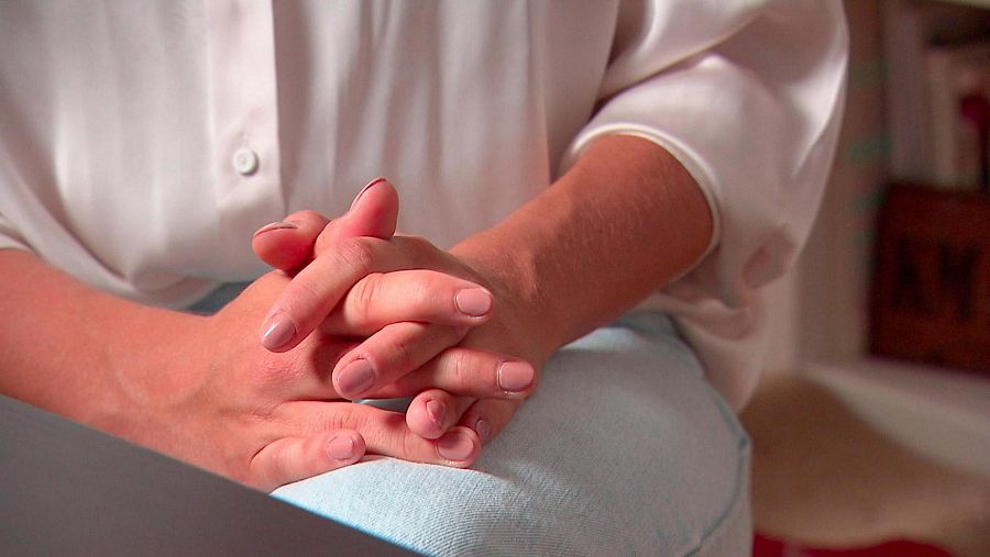 Julie, víctima de agresión sexual por un hombre que conoció en 