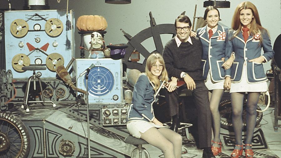 Chicho con las azafatas del 