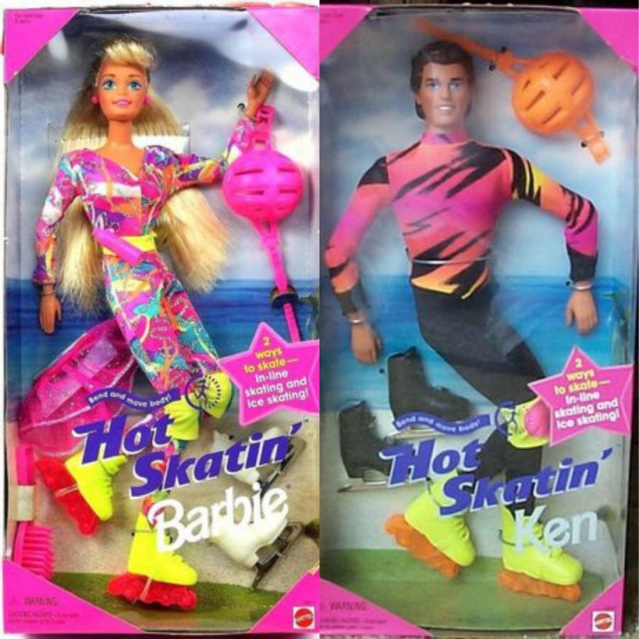 El modelo de la muñeca Barbie conocido como Hot Skatin' Barbie Doll lleva un look muy parecido al que pudimos ver en las nuevas imágenes de la película