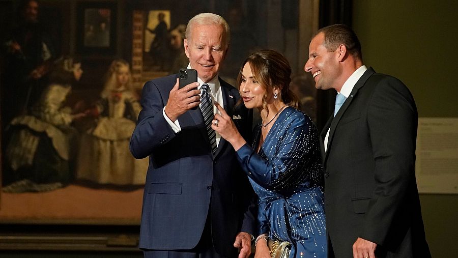 El presidente de Estados Unidos, Joe Biden, junto con el primer ministro de Malta, Robert Abela, en el Prado
