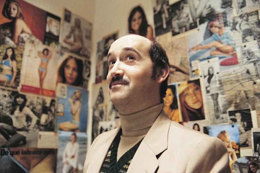 Javier Cámara protagoniza, junto con Candela Peña, 'Torremolinos 73' (2003)