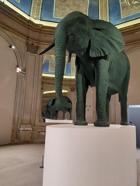 Escultura hiperrealista de Katharina Fritsch