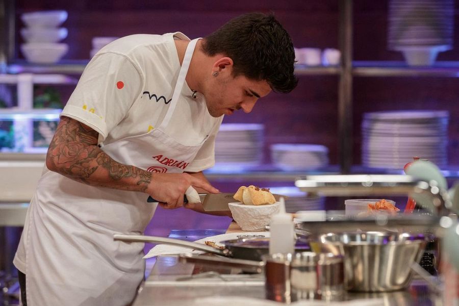 Adrián, aspirante de MasterChef 10