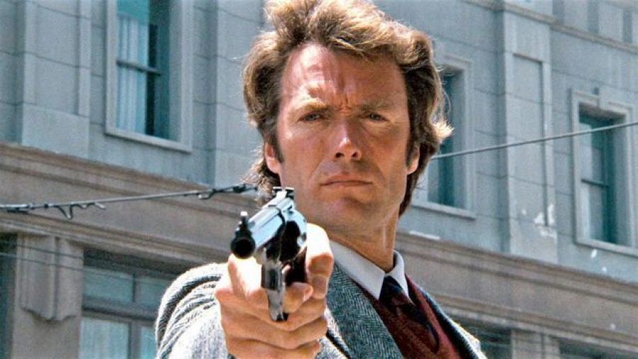 Clint Eastwood en 'Harry el sucio' (1971), la película con la que se inició la saga