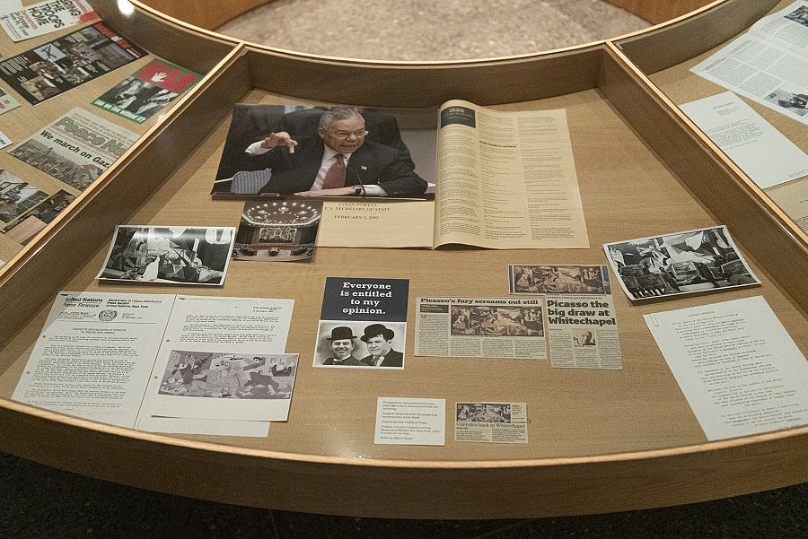 Goshka Macuga. The Nature of the Beast (2011).