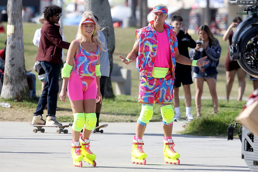Margot Robbie y Ryan Gosling en el rodaje de 'Barbie'