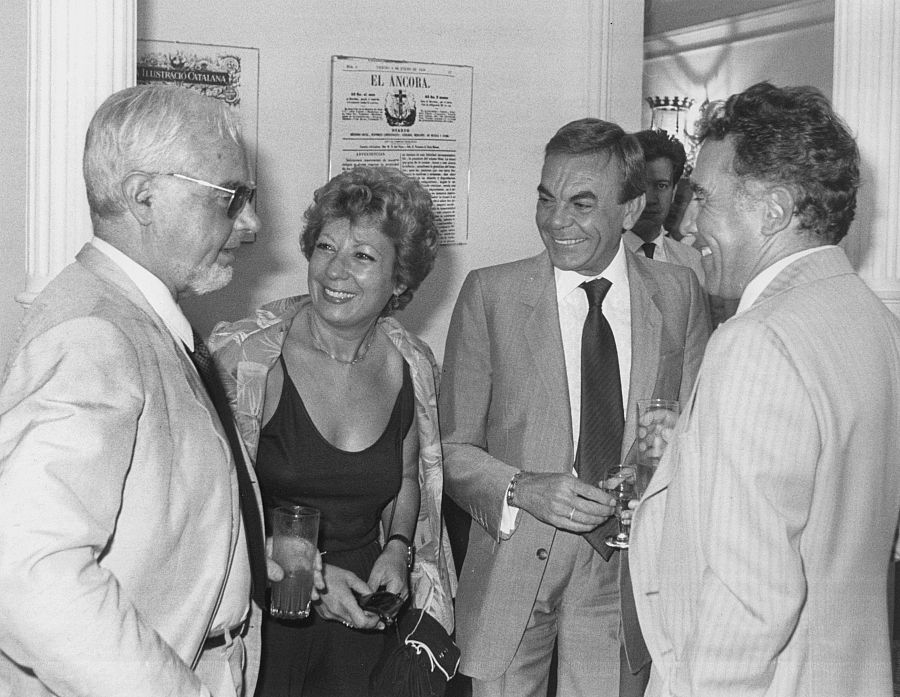 La cantante Nuria Feliú durante la recepción posterior a la entrega del IV Premio EFE de Periodismo a Horacio Sáenz Guerrero