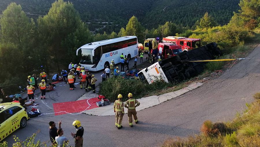 La corba on l'autocar ha bolcat és molt tancada | ACN