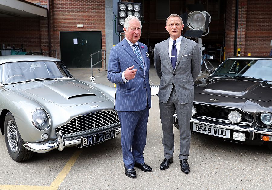 El príncipe visita el set de rodaje de 'James Bond: No time to Die' (2021) junto a Daniel Craig
