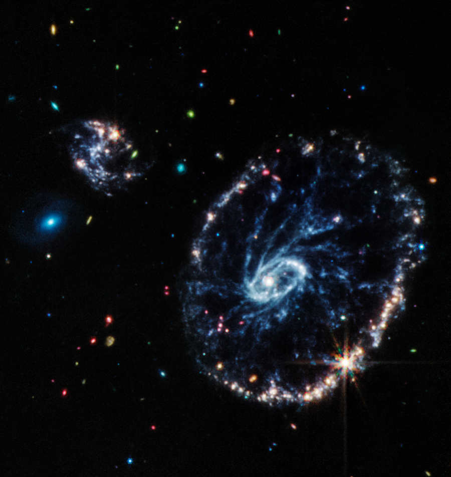 La galaxia Rueda del Carro captada por el MIRI del James Webb