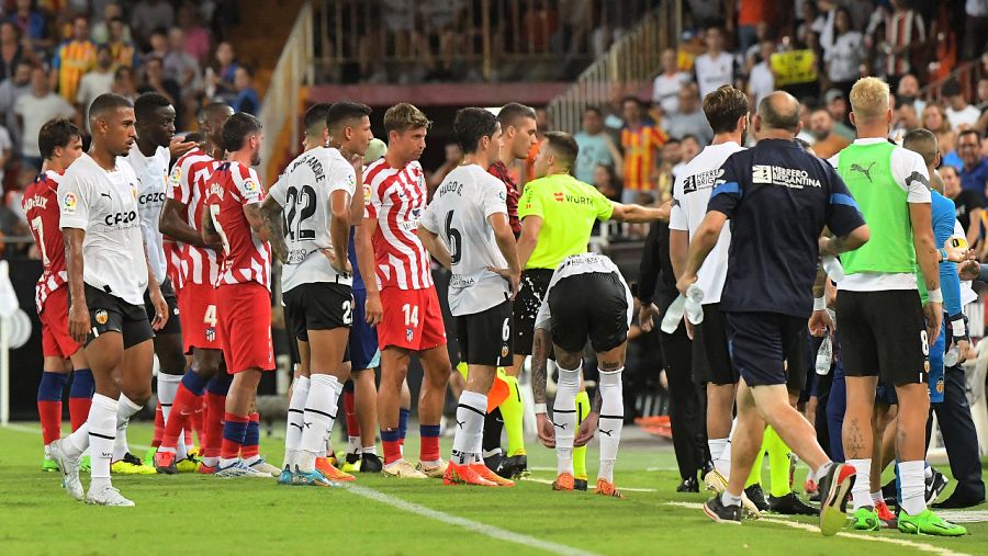 Imagen: El VAR, protagonista del Valencia - Atlético de Madrid