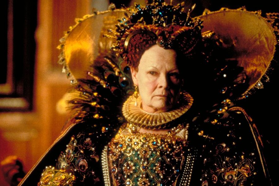 Judi Dench como Isabel I