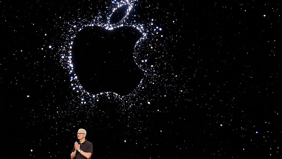 Imagen del CEO de Apple, Tim Cook, durante la presentación del iPhone 14 en Cupertino, California