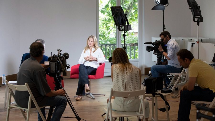 El equipo de 'Plano General'' durante la grabación con Genoveva Casanova