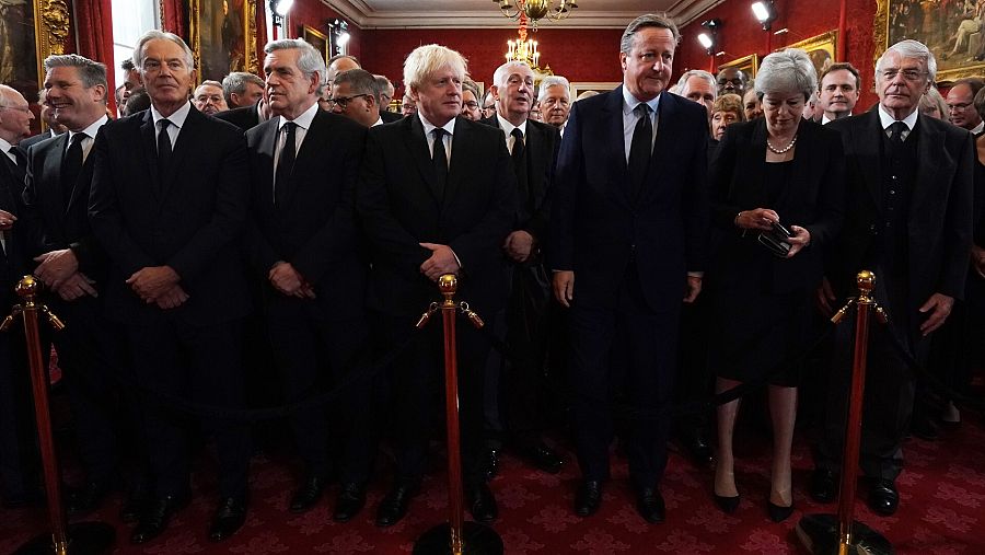 Varios ex primer ministros británicos asisten a la proclamación de Carlos III de Inglaterra.