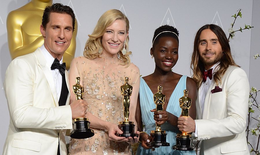 Matthew McConaughey, Cate Blanchett, Lupita Nyongo y Jared Leto con sus Oscar