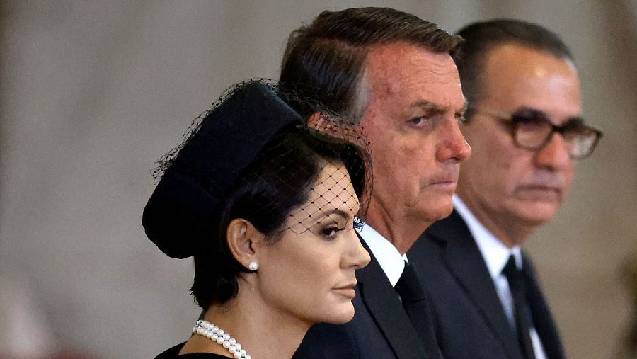 El presidente de Brasil, Jair Bolsonaro, y su esposa, Michelle Bolsonaro